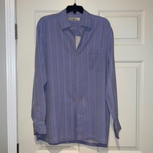 Mens long sleeve button down casual shirt.